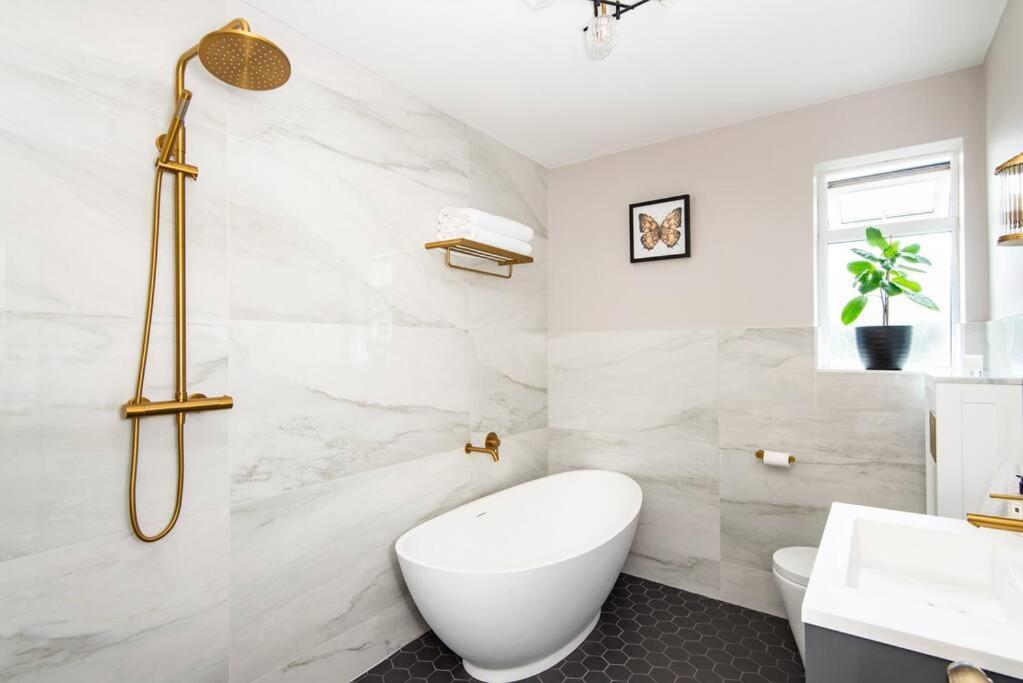 Villa Newly Renovated Victorian House With Free Parking Brighton Exterior foto